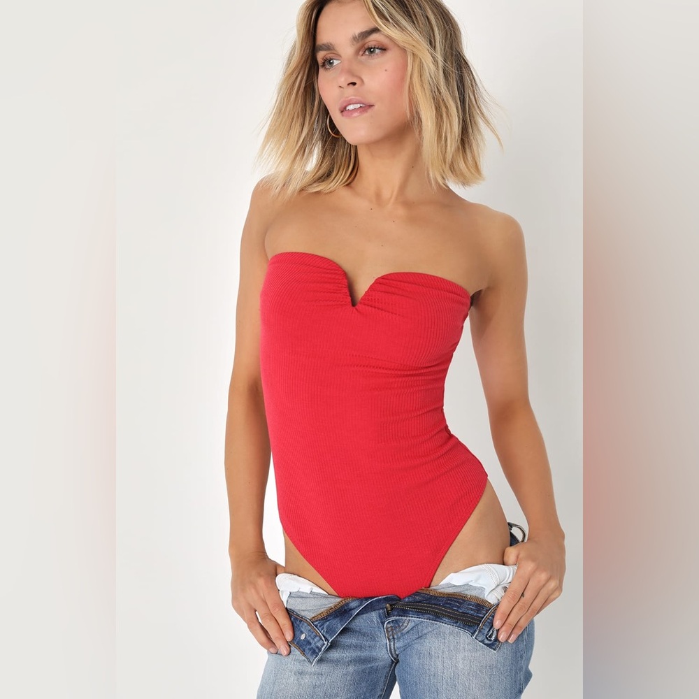 Intriguing Icon Red Ribbed Strapless Notched Bodysuit